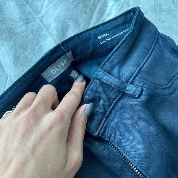 DL1961 - Stowe Emma Low Rise Skinny Jeans - Picture 8 of 9